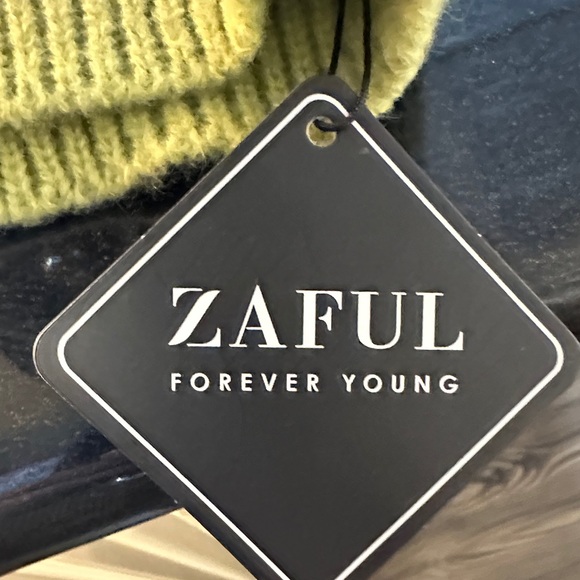Zaful Lime Green Floral Argyle Crewneck Sweater - Picture 9 of 10